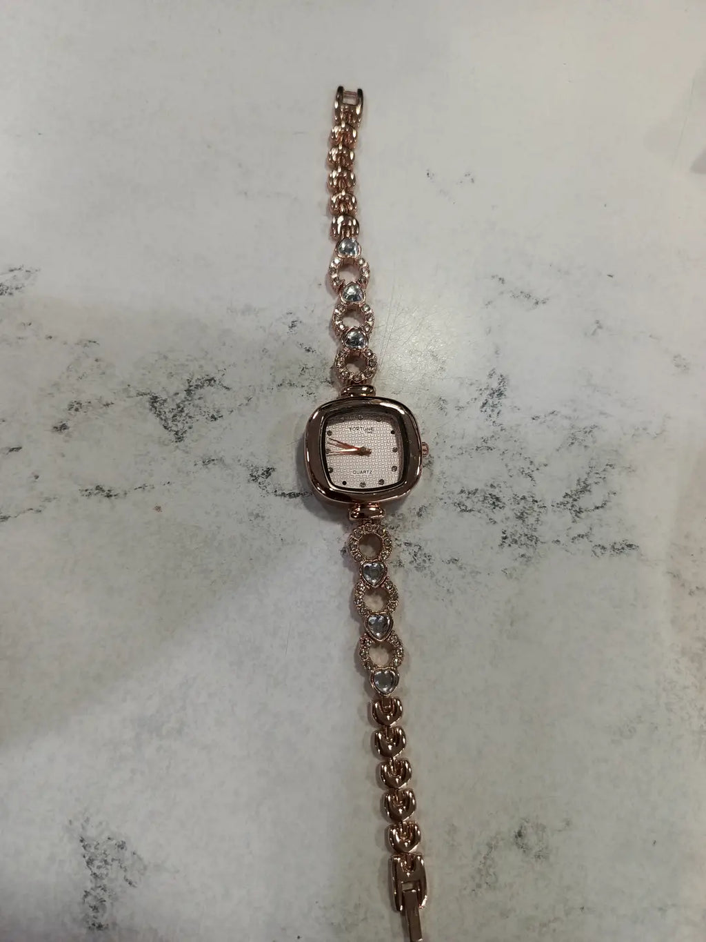 Women's Chic Everyday Design That Upgrades Any Outfit Watch 1