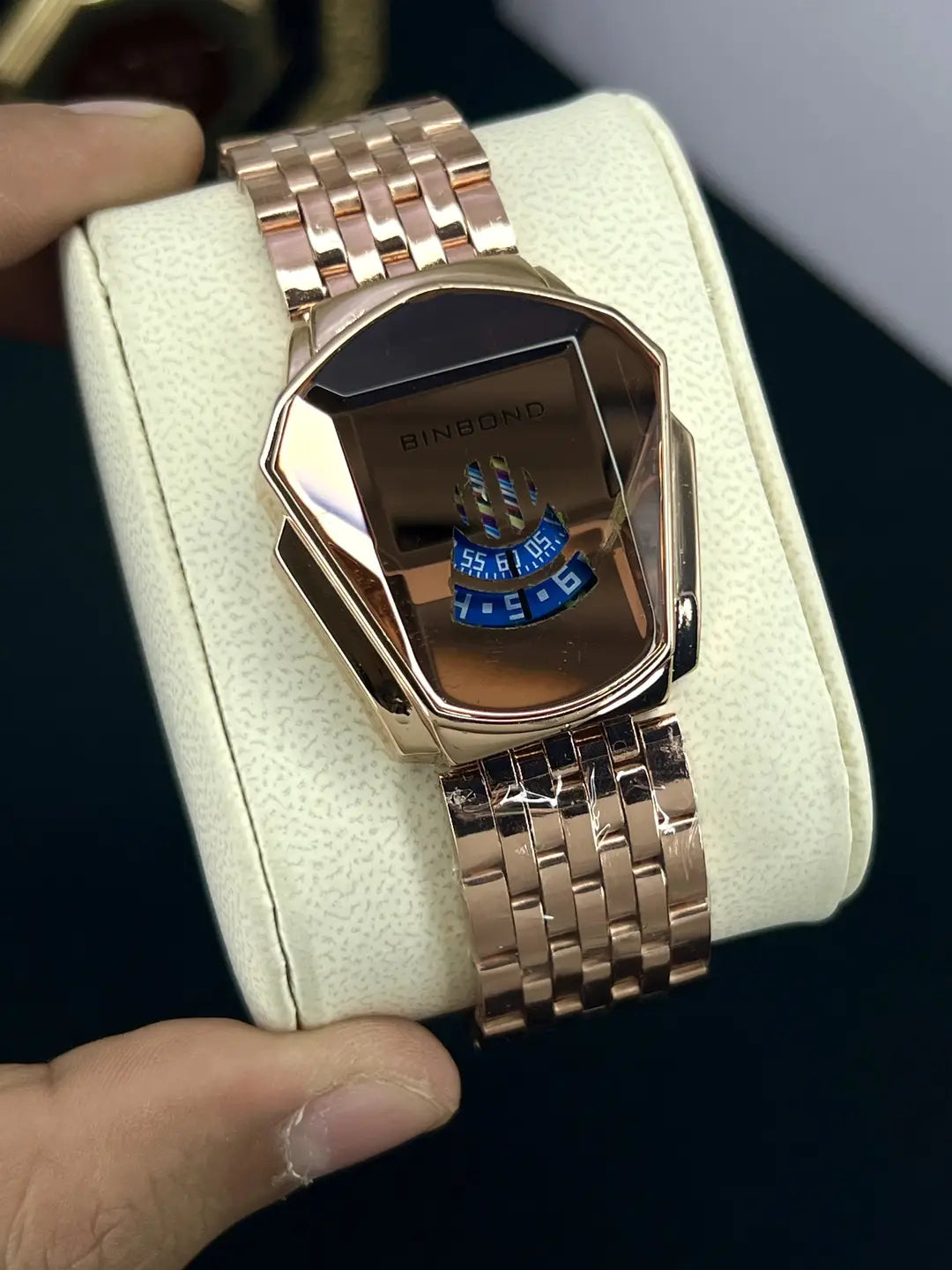 Women's Chic Everyday Design That Upgrades Any Outfit Watch 1