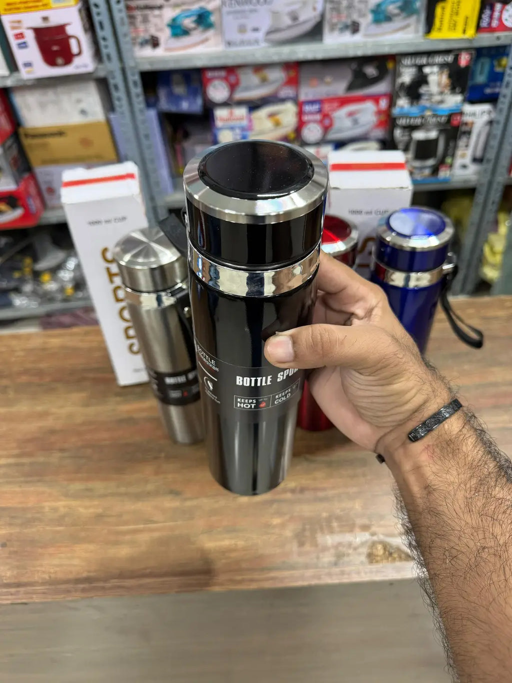 Ultra-Premium Sport Vacuum Bottle | 48-Hour Hot & Cold Retention | Sleek multicolour | 1000Ml